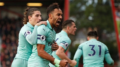 Arsenal chơi ổn định nhờ áp dụng chiến thuật không tưởng