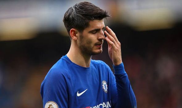 morata-muon-tro-lai-choi-bong-o-que-nha-2