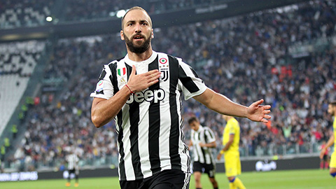 Higuain quyết bám trụ ở Juventus dù bị ghét bỏ