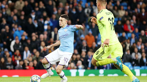 Guardiola hoang mang vì Phil Foden