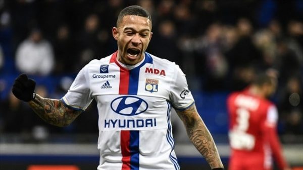 Depay được khuyên rời Lyon đến với đội bóng lớn