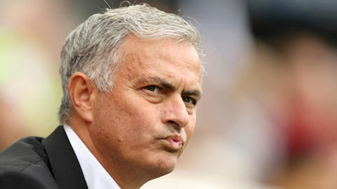 Lý do Mourinho chỉ được làm HLV thay vì quản lý khi đến Tottenham?